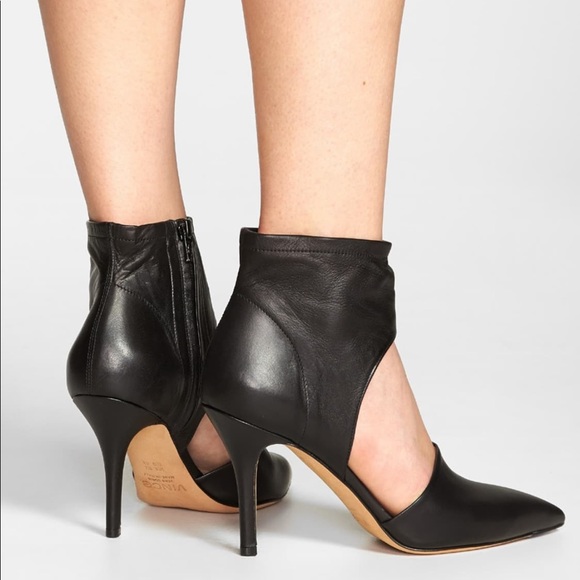 Vince black leather close toed heels - Picture 7 of 7